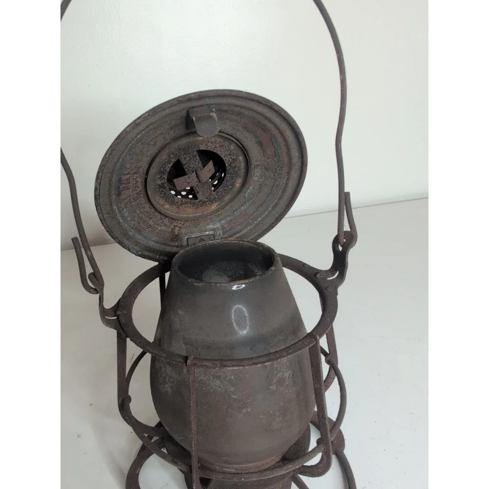 Vintage Railroad Lantern PRR Pennsylvania Railroad Keystone Logo Lid Dressel